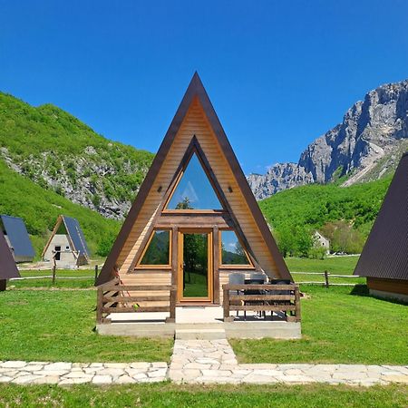 Wooden Cottages Konak Savnik ภายนอก รูปภาพ