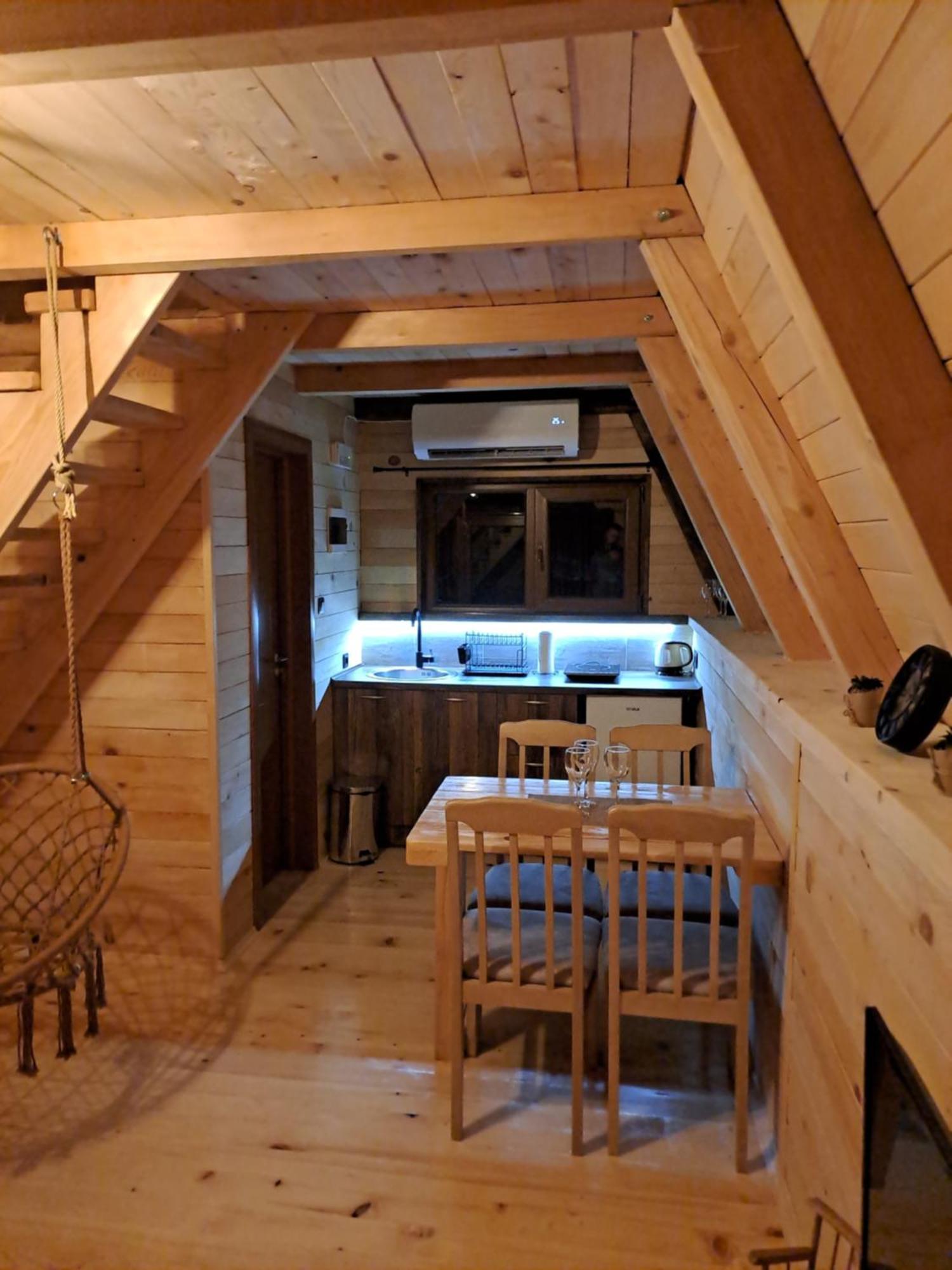 Wooden Cottages Konak Savnik ภายนอก รูปภาพ