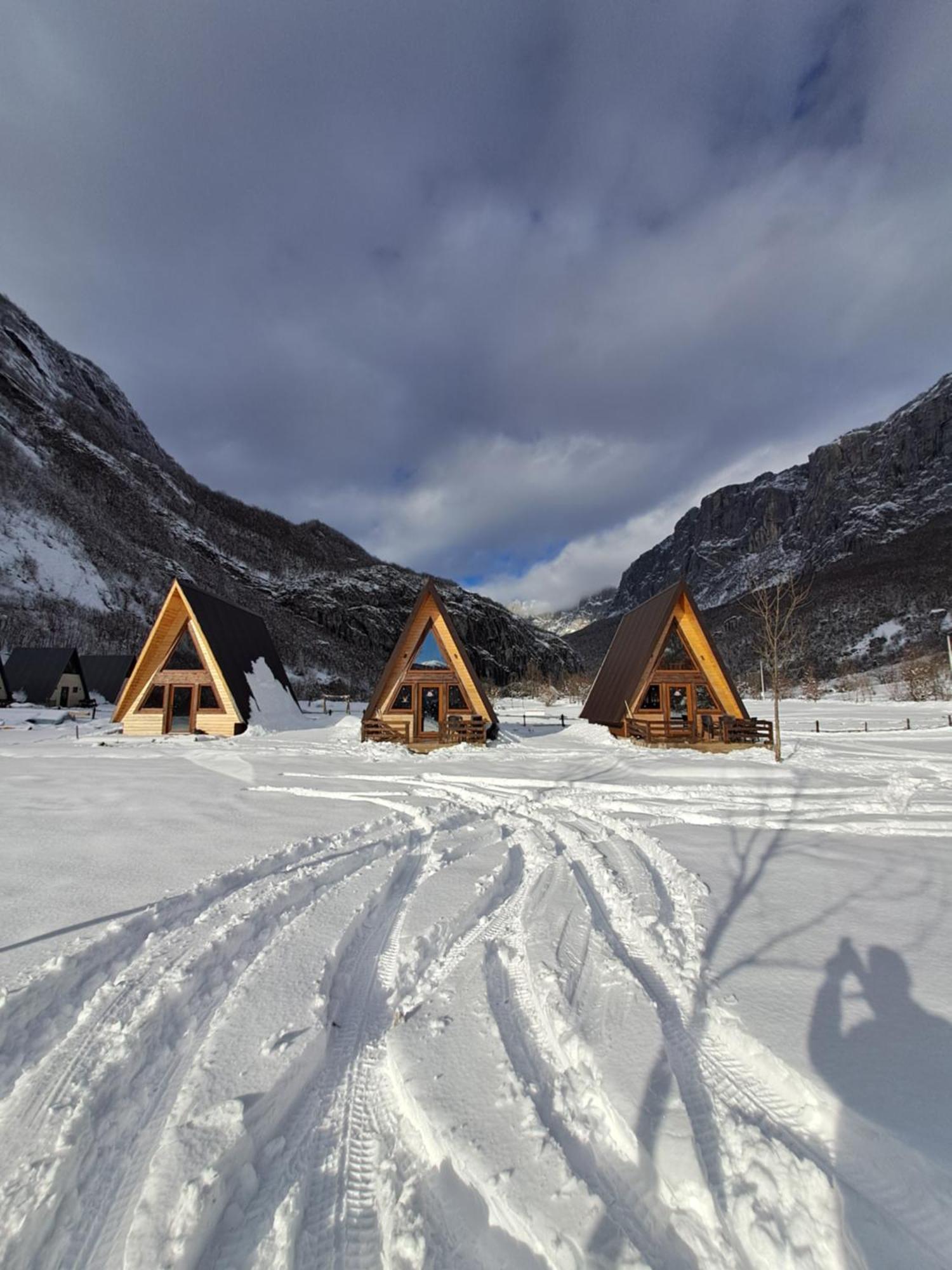 Wooden Cottages Konak Savnik ภายนอก รูปภาพ