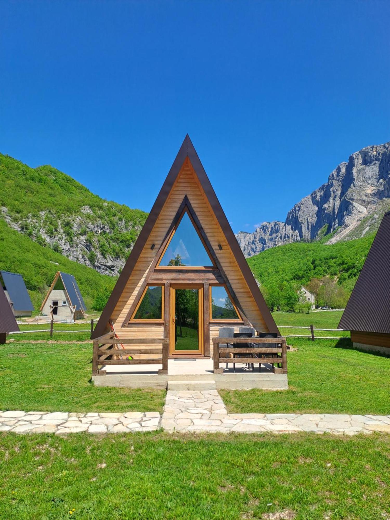 Wooden Cottages Konak Savnik ภายนอก รูปภาพ